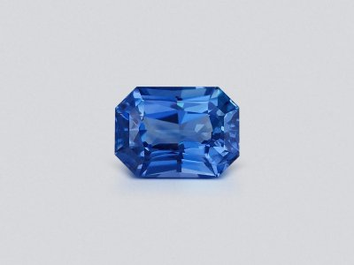 Unheated radiant cut blue sapphire 5.19 carats, Sri Lanka photo