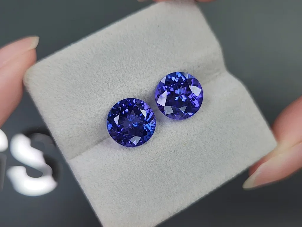 Pair of tanzanites in round cut 8.32 carats, Tanzania Image №4