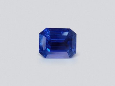 Unheated Intense Cornflower Blue sapphire in octagon cut 12.43 carats, Kashmir SSEF / Gubelin / GRS photo