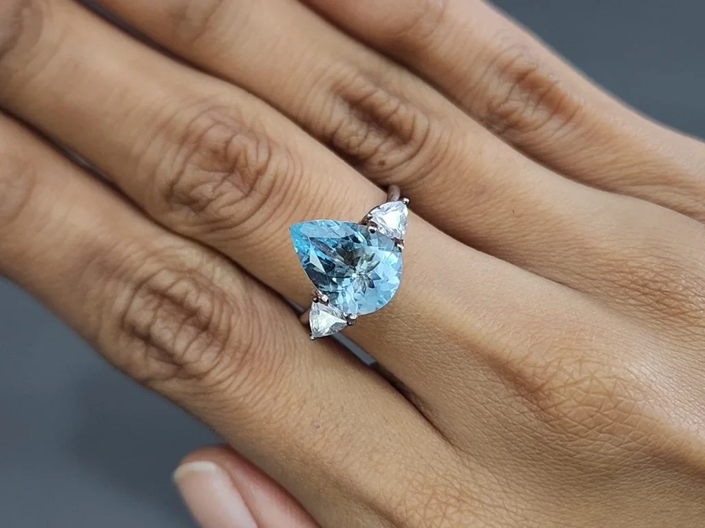 Aquamarine pear cut 3.54 carats, Madagascar Image №5