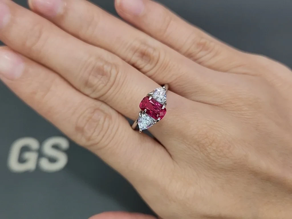 Unheated ruby Pigeon blood cushion cut 1.51 carats, Mozambique  Image №5