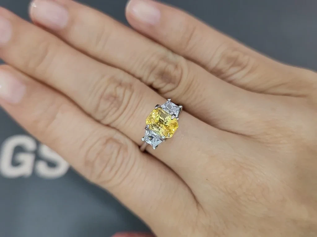 Sapphire Vivid Yellow radiant cut 2.18 carats, Sri Lanka Image №5