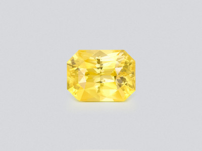 Sapphire Vivid Yellow radiant cut 2.18 carats, Sri Lanka photo