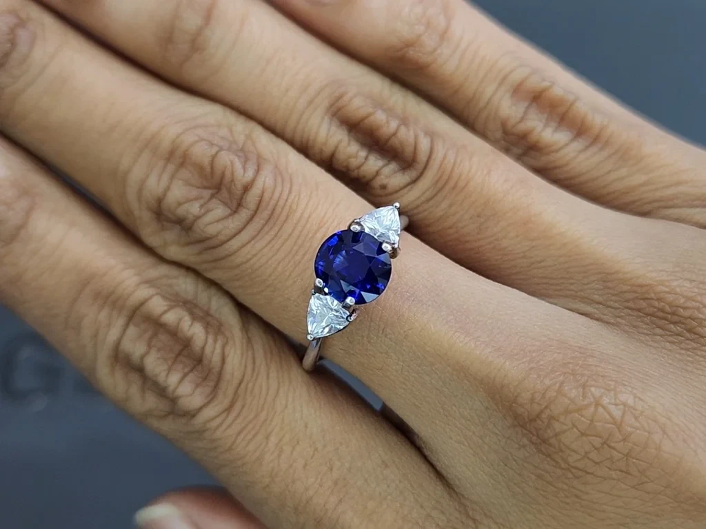 Sapphire Royal Blue round cut 2.03 carats, Sri Lanka  Image №5