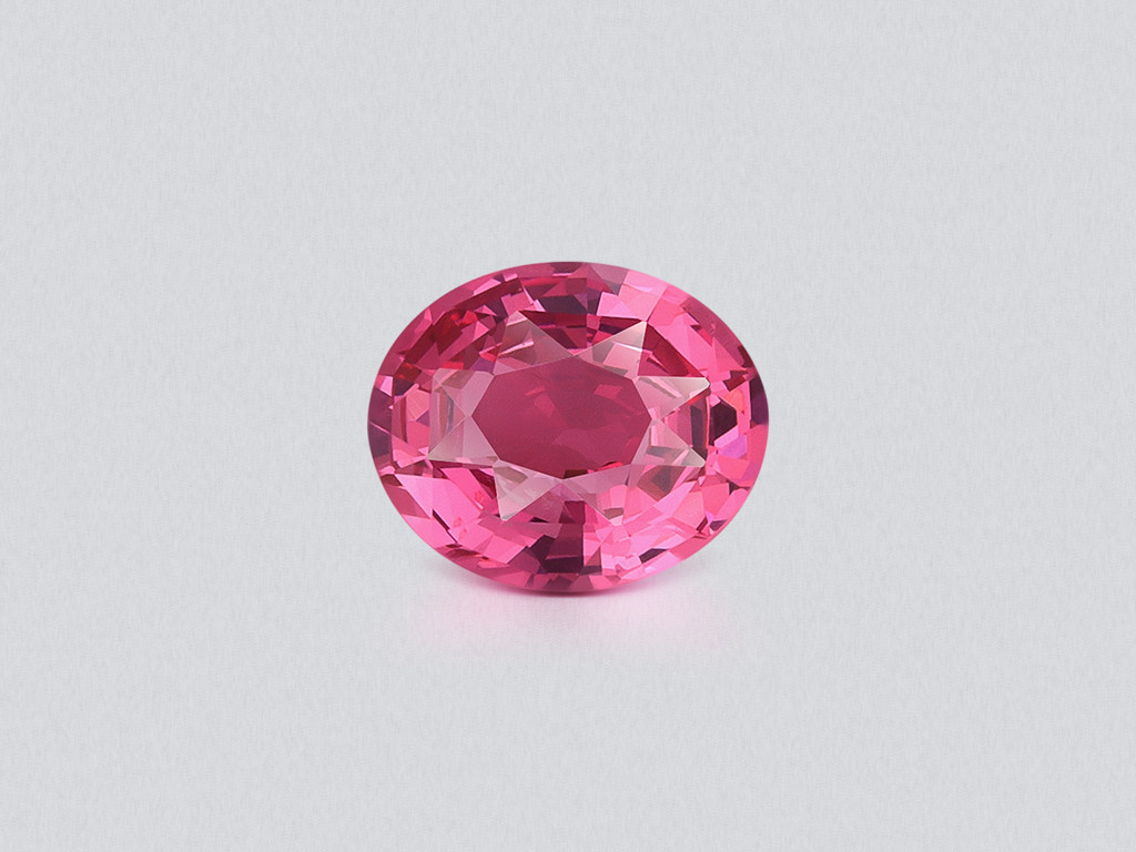 Spinel Vibrant Pink Mahenge oval cut 1.57 carats, Tanzania Image №1