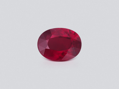 Unheated ruby Pigeon's blood oval cut 2.04 carats, Mozambique photo