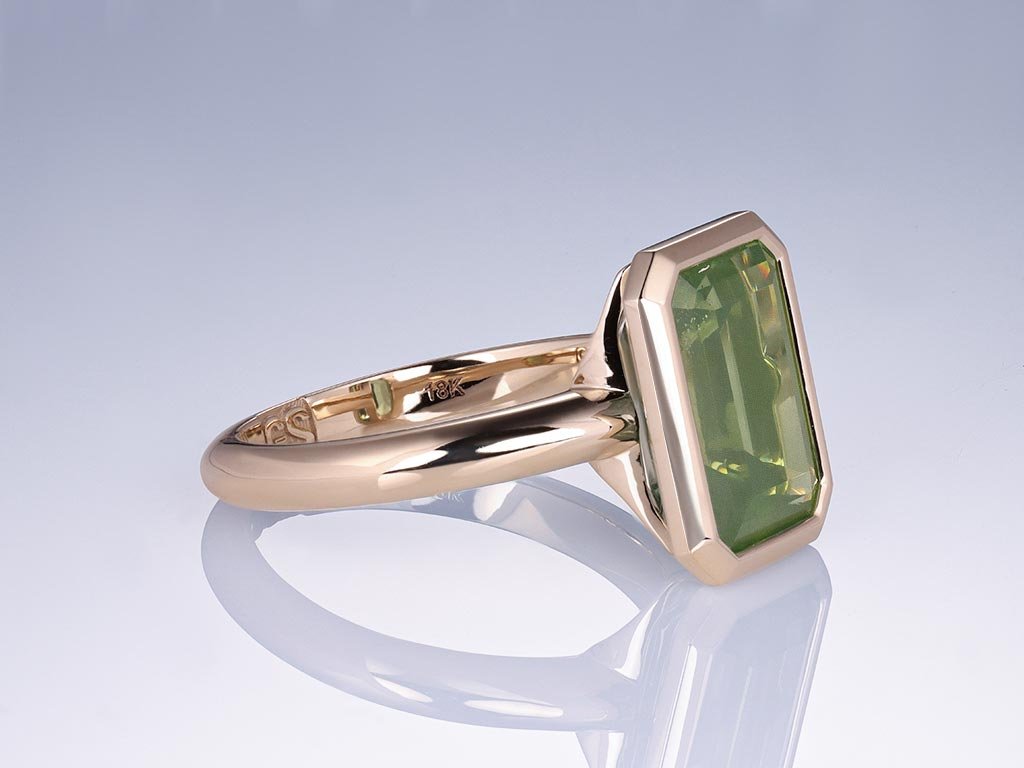 Ring with a unique green zircon 7.40 ct in 18K gold champagne color Image №2