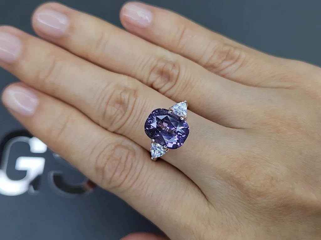 Lavender spinel in cushion cut 6.17 carats, Tanzania Image №5
