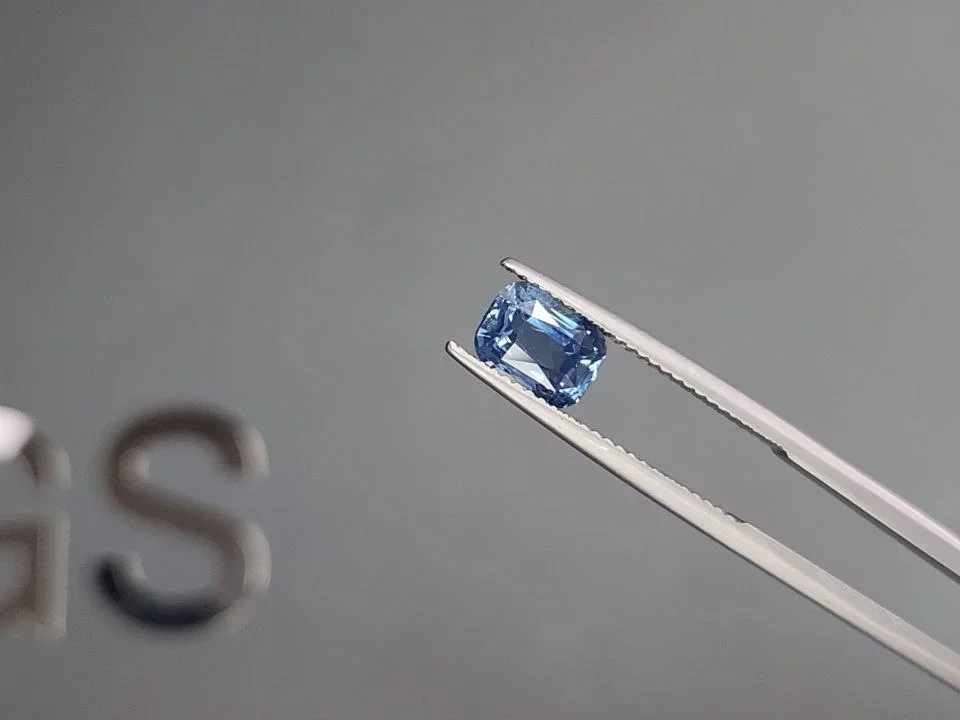 Unheated blue sapphire in cushion cut 2.08 carats, Sri Lanka Image №3