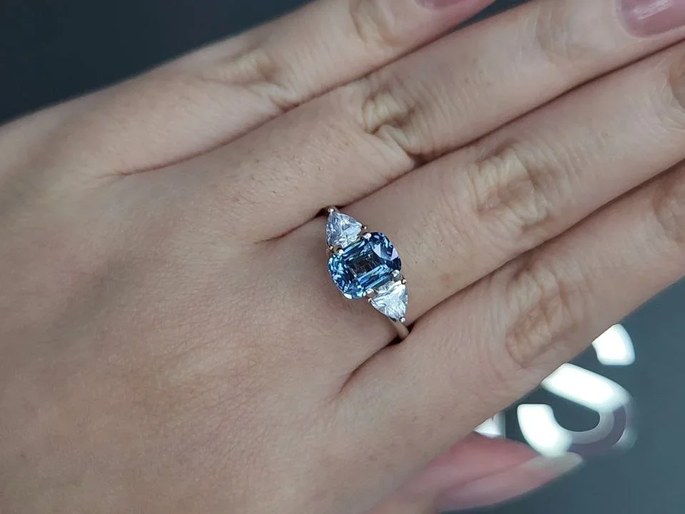Unheated blue sapphire in cushion cut 2.08 carats, Sri Lanka Image №5