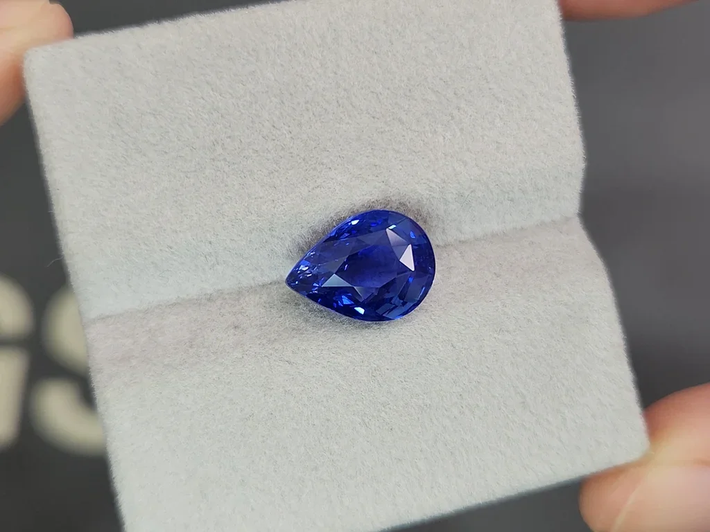 Unheated sapphire Royal Blue pear cut 5.07carats, Madagascar Image №4