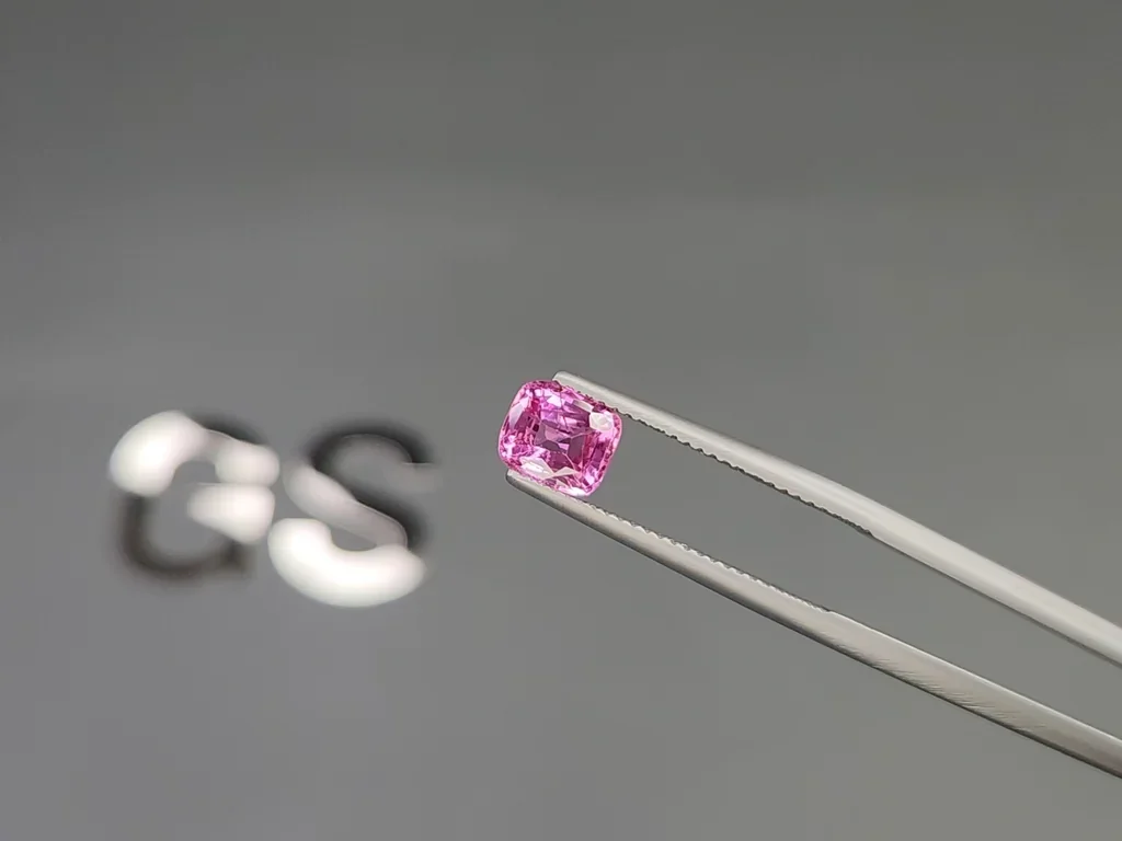 Pink sapphire cushion cut 1.48 carats, Madagascar GIA, ICA Image №3