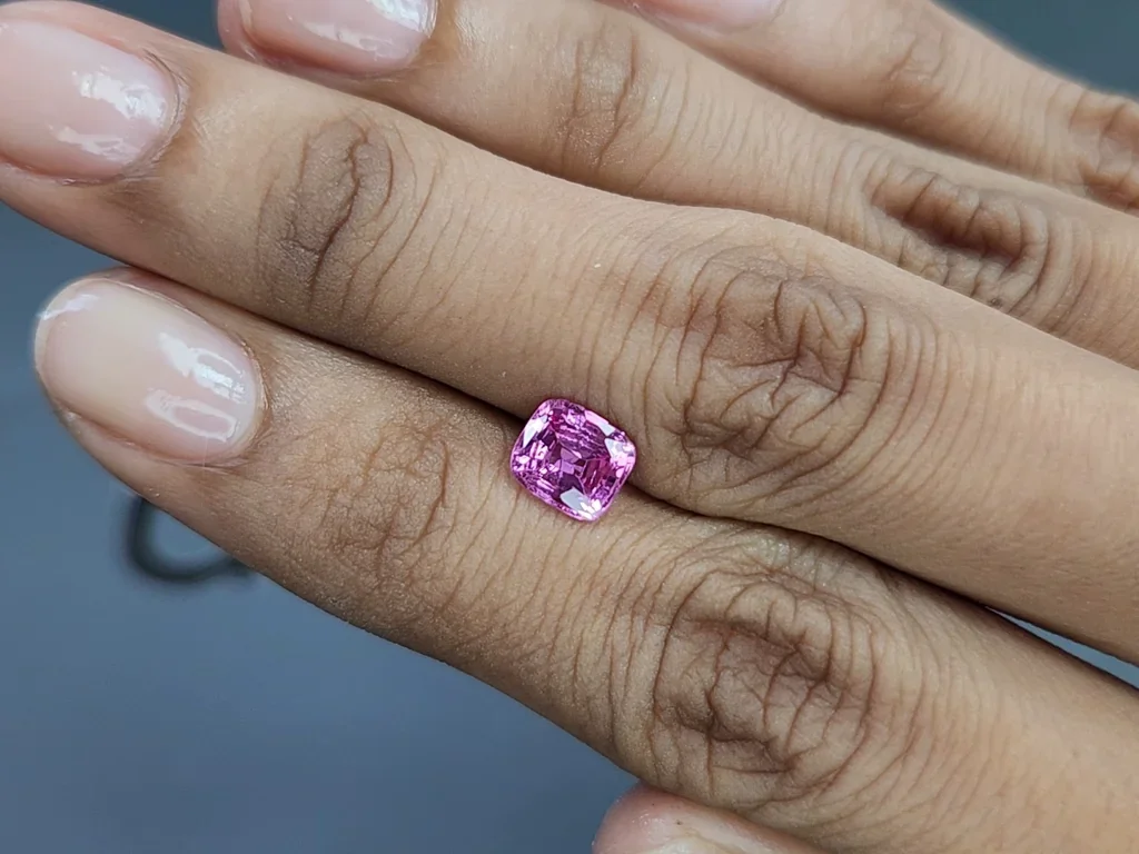 Pink sapphire cushion cut 1.48 carats, Madagascar GIA, ICA Image №2