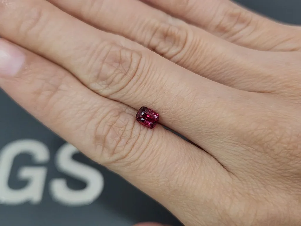 Unheated ruby cushion cut 1.03 carats, Mozambique Image №2
