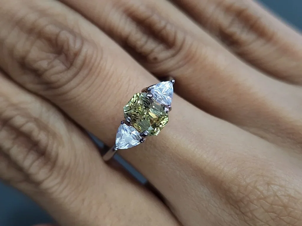 Sapphire Pastel Yellow radiant cut 1.78 carats, Sri Lanka Image №5