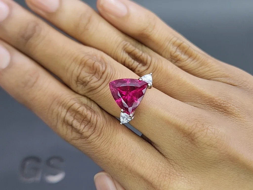 Tourmaline rubellite trillion cut 6.68 carats, Africa Image №5