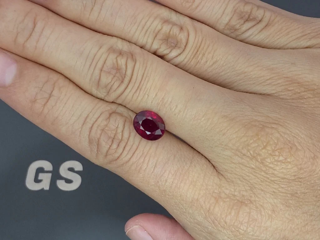 Unheated ruby Pigeon’s blood oval cut 2.49 carats, Mozambique Image №2