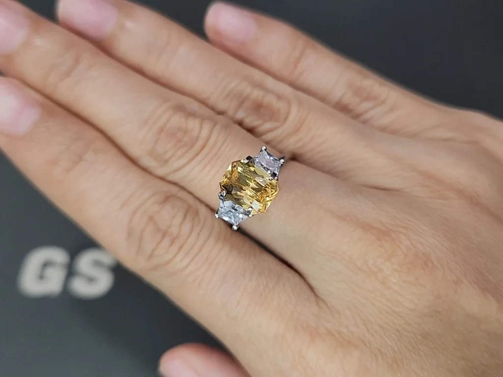 Sapphire Vivid Yellow radiant cut 2.53 carats, Sri Lanka Image №5