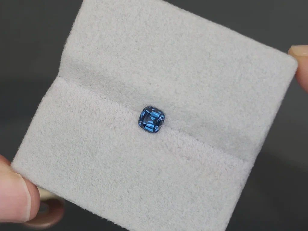 Blue spinel cushion cut 0.49 carats, Tanzania Image №4