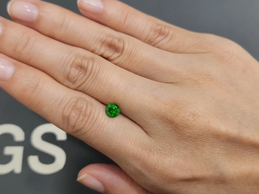 Ural demantoid cut round 0.89 ct Image №2