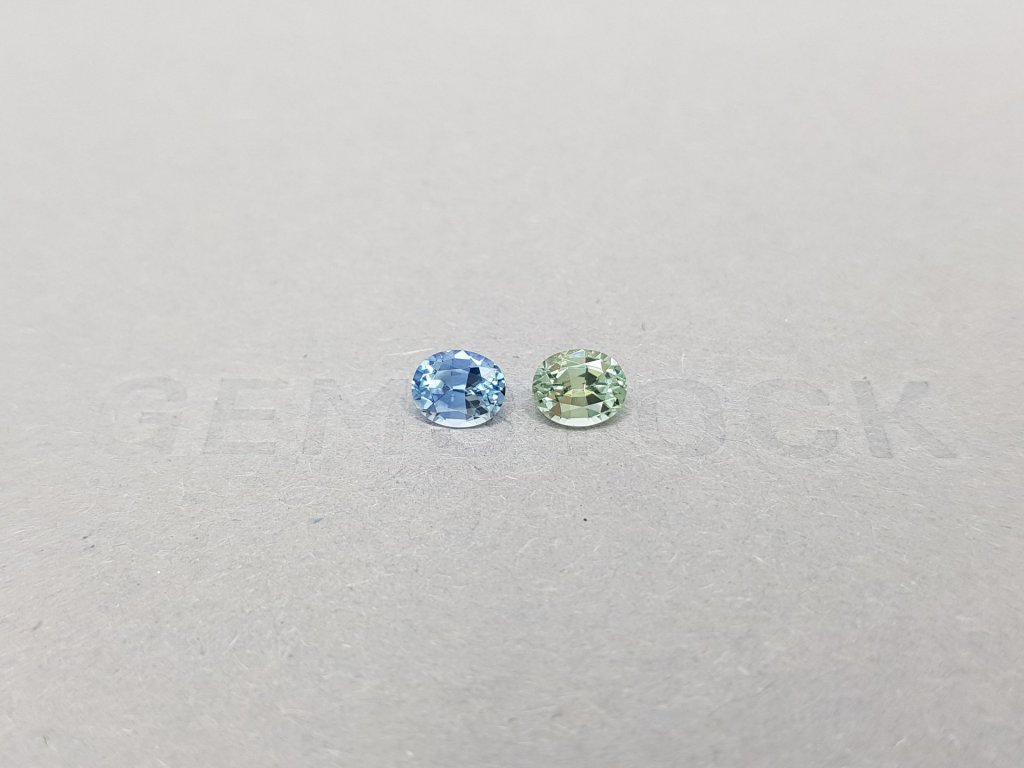Contrasting pair of green and blue sapphires 1.31 ct Image №1