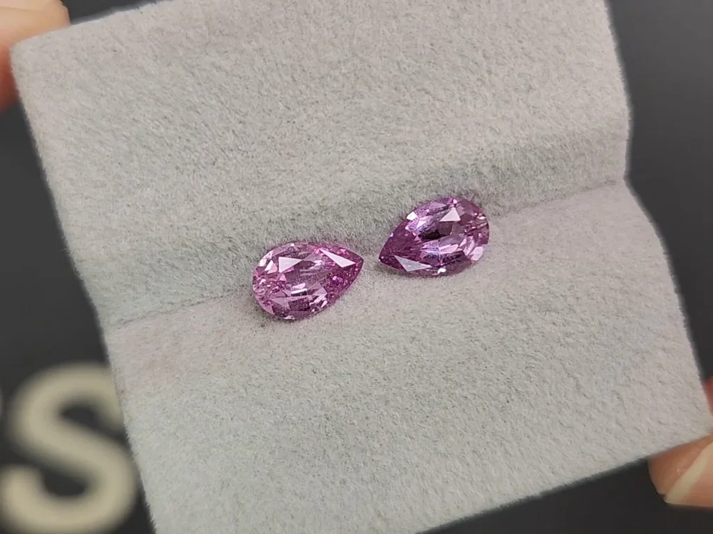 Pair of unheated pink sapphires in pear cut 2.10 carats, Sri Lanka Image №4