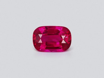 Unheated Vibrant pinkish-red ruby in cushion cut 5.20 carats, Mozambique photo