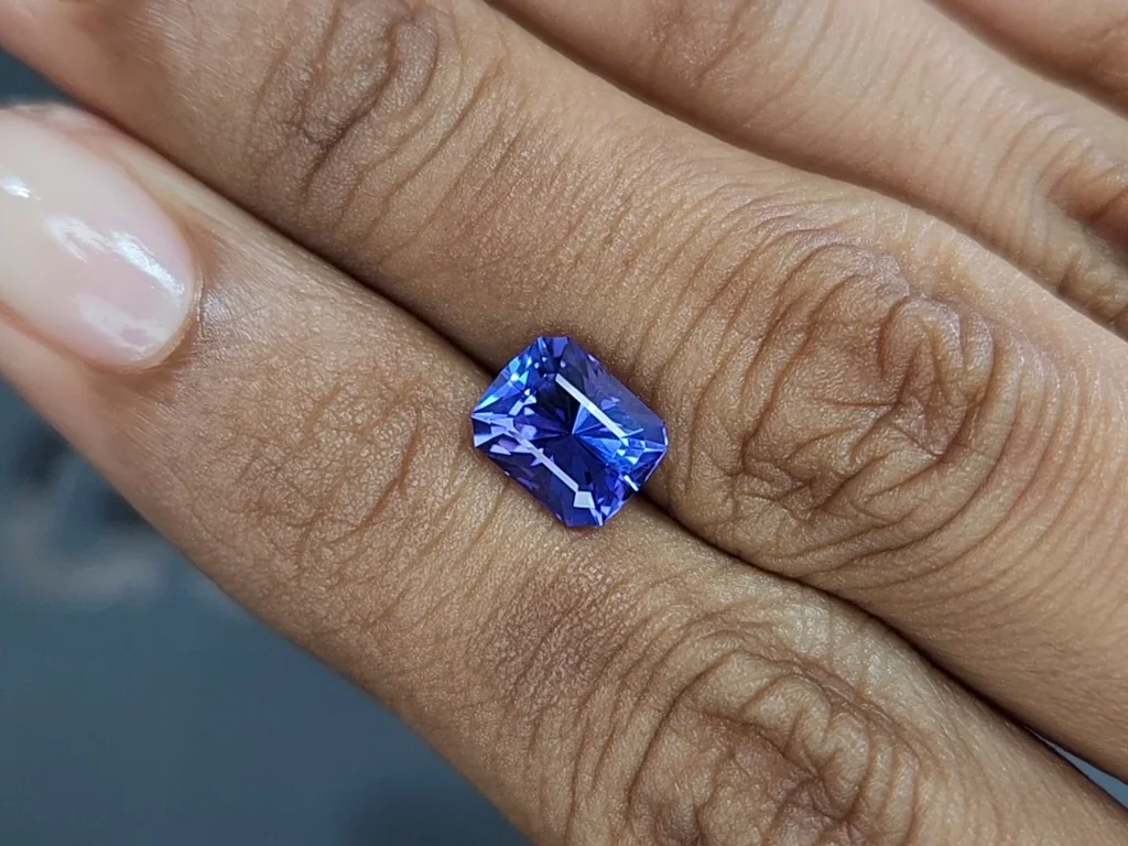 Tanzanite radiant cut 2.28 carats, Tanzania Image №2