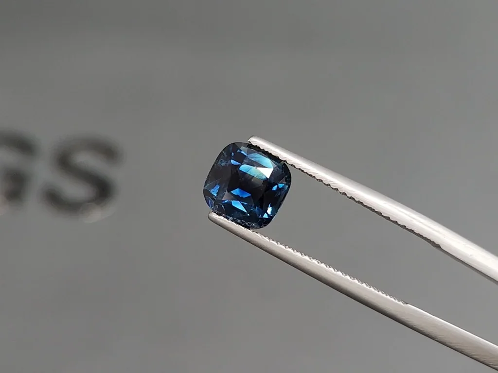 Unheated sapphire Teal cushion cut 3.00 carats, Madagascar Image №3