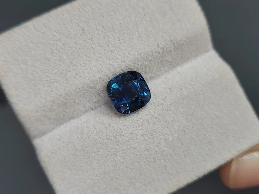 Unheated sapphire Teal cushion cut 3.00 carats, Madagascar Image №4