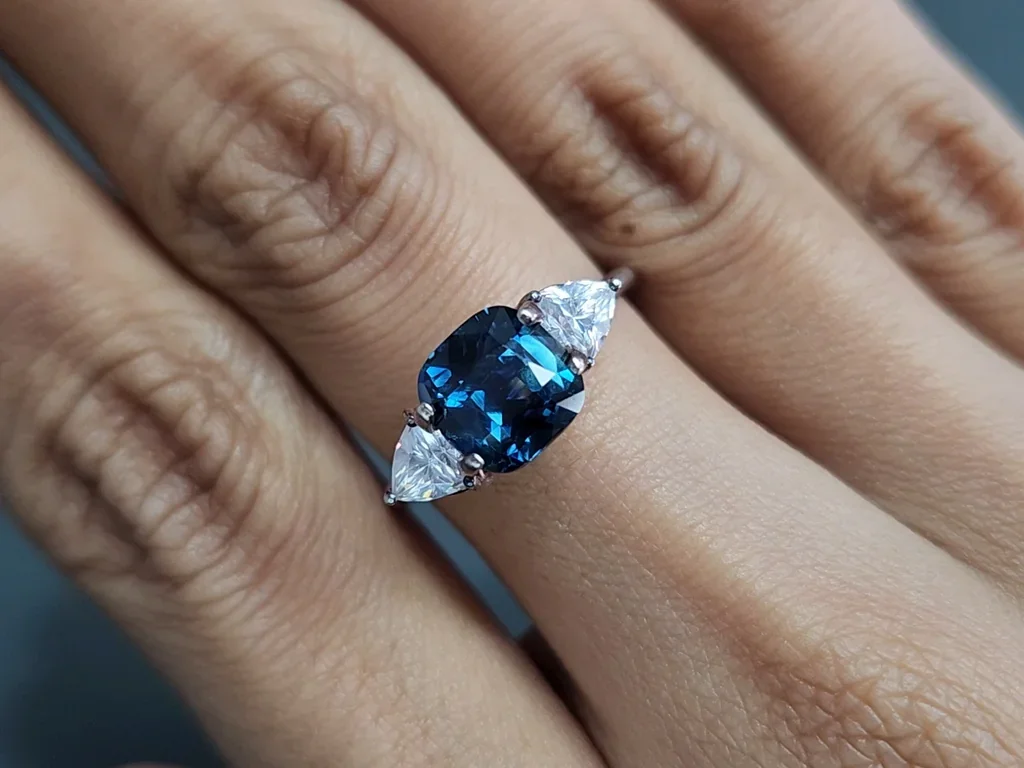 Unheated sapphire Teal cushion cut 3.00 carats, Madagascar Image №5
