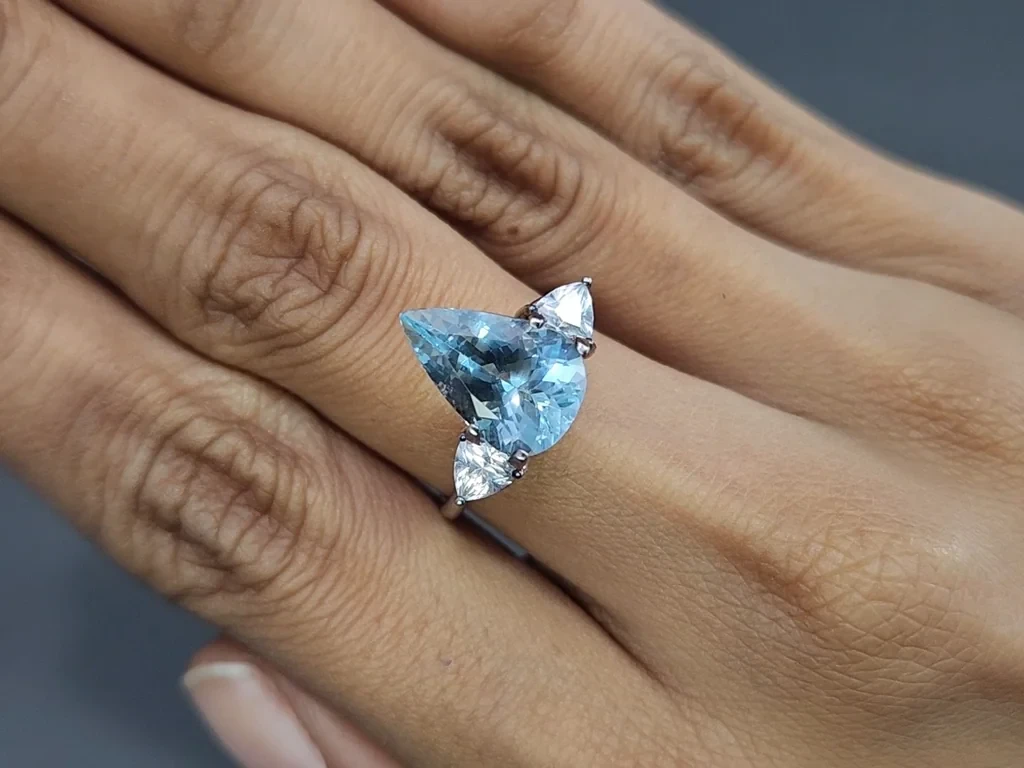 Aquamarine pear cut 3.50 carats, Madagascar  Image №5