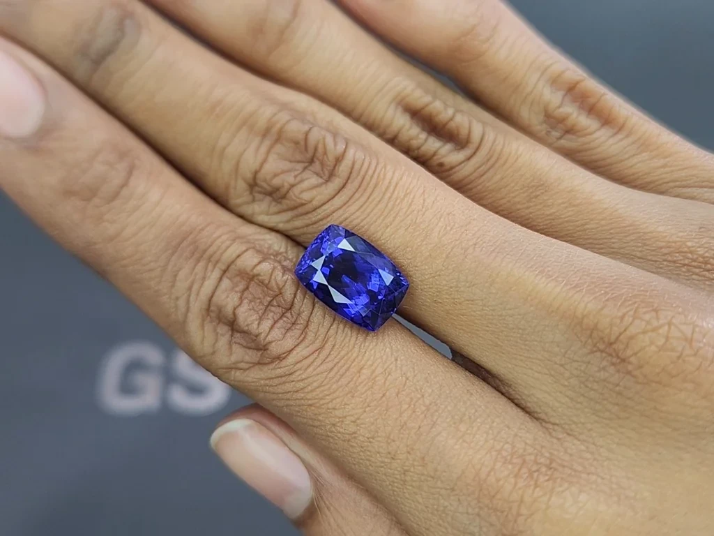 Tanzanite cushion cut 8.08 carats, Tanzania Image №2