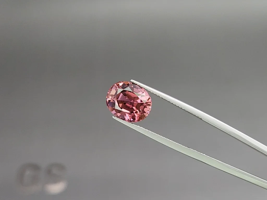 Tourmaline pink orange oval cut 6.68 carats, Africa Image №3
