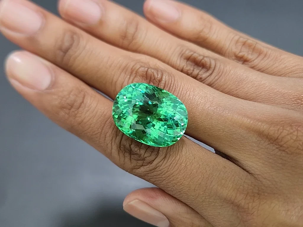 Large green Paraiba tourmaline oval cut 32.62 carats, Mozambique Image №2