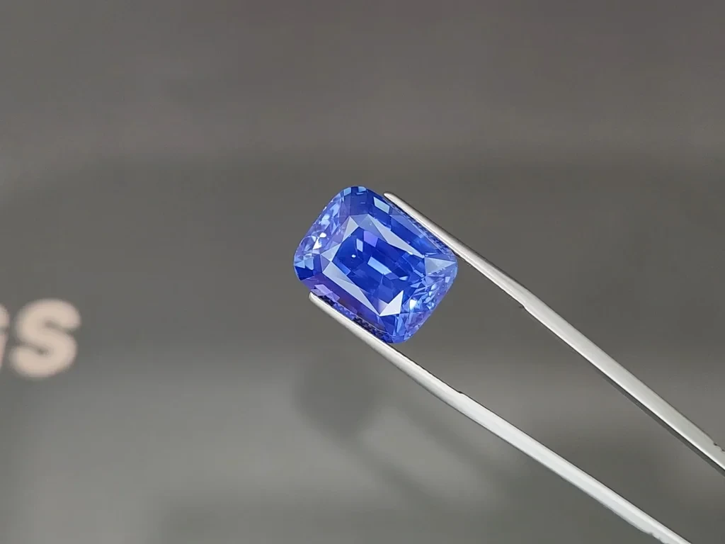 Collectible unheated Cornflower Blue sapphire in cushion cut 22 carats, Sri Lanka, GRS Image №4