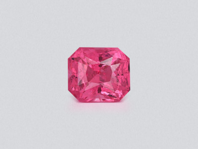 Spinel Vivid Pink Mahenge radiant cut 2.53 carats, Tanzania photo