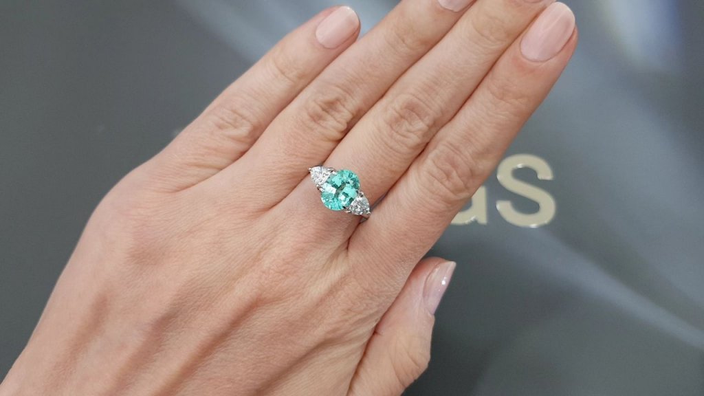 Neon greenish-blue Paraiba tourmaline in oval cut 2.31 carats, Mozambique Image №4
