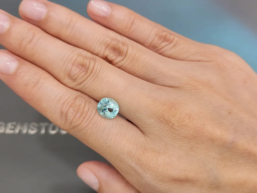 Neon blue Paraiba tourmaline in oval cut 2.74 carats from Mozambique Image №2