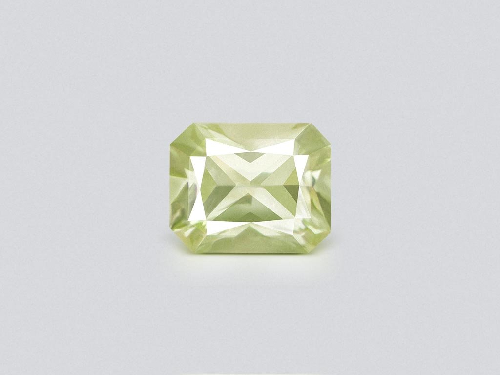 Unheated pastel green sapphire in radiant cut 0.88 carats, Madagascar Image №1