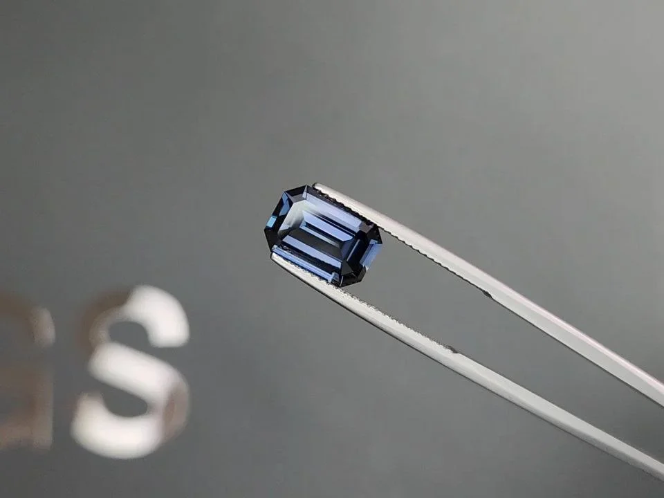 Octagon-cut deep blue spinel 3.29 carats, Tanzania Image №3