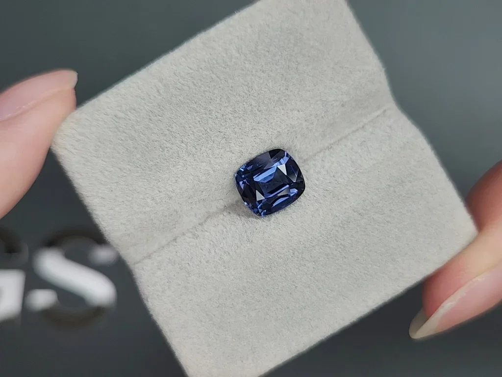 Cobalt Blue spinel in cushion cut 2.04 carats, Sri Lanka Image №4