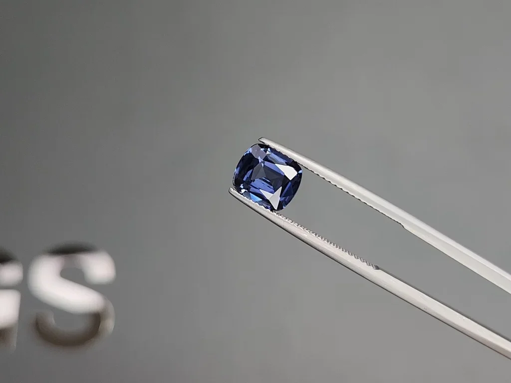 Cobalt Blue spinel in cushion cut 2.04 carats, Sri Lanka Image №3