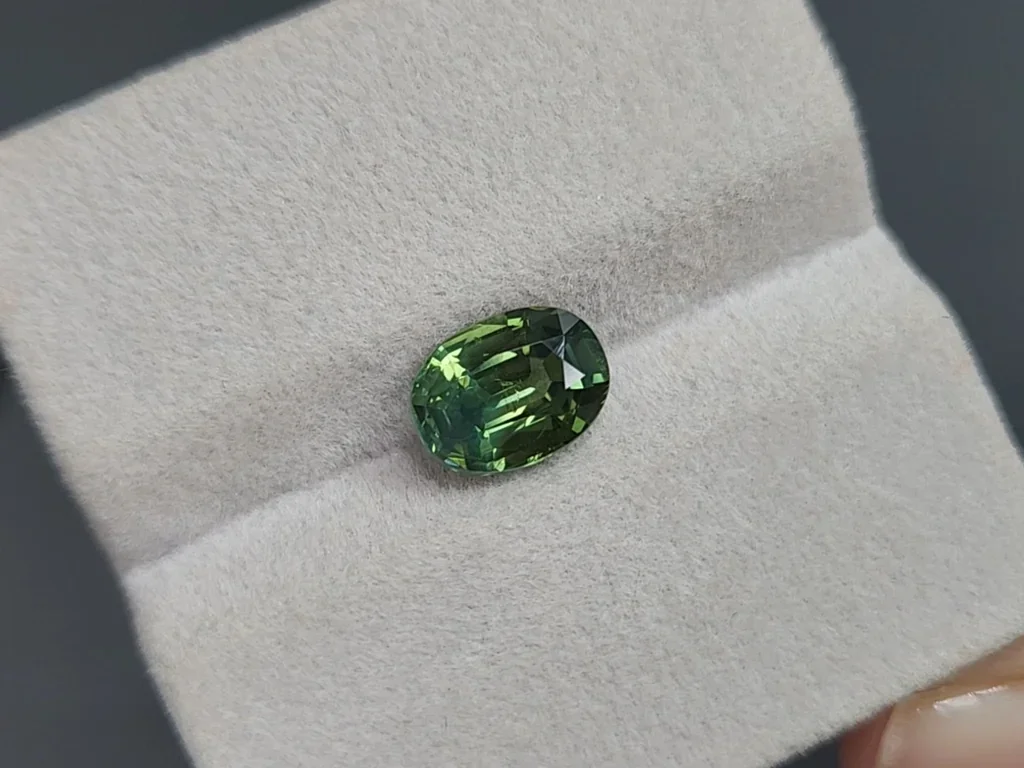 Sapphire Teal oval cut 3.10 carats, Madagascar Image №4