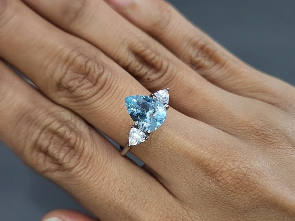 Aquamarine pear cut 2.15 carats, Madagascar  Image №5