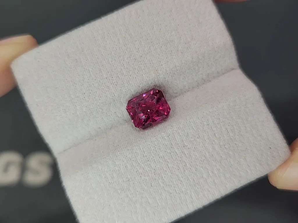 Pink spinel radiant cut 2.59 carats, Tanzania Image №4