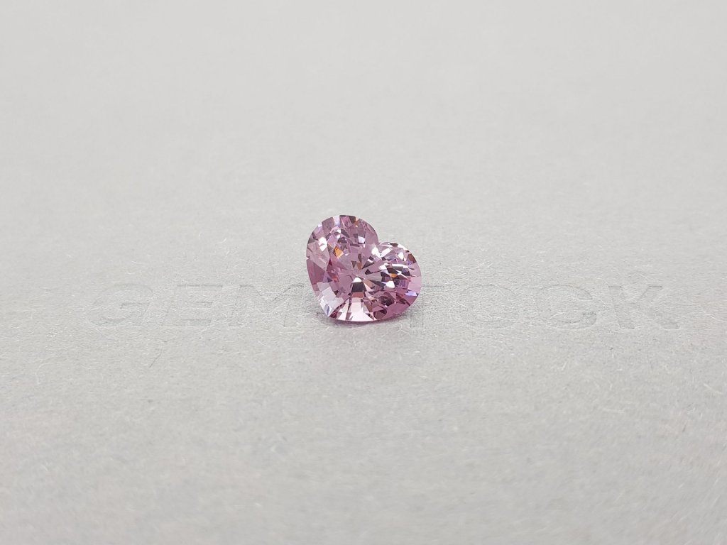 Burmese pink spinel in heart shape 3.58 ct Image №1