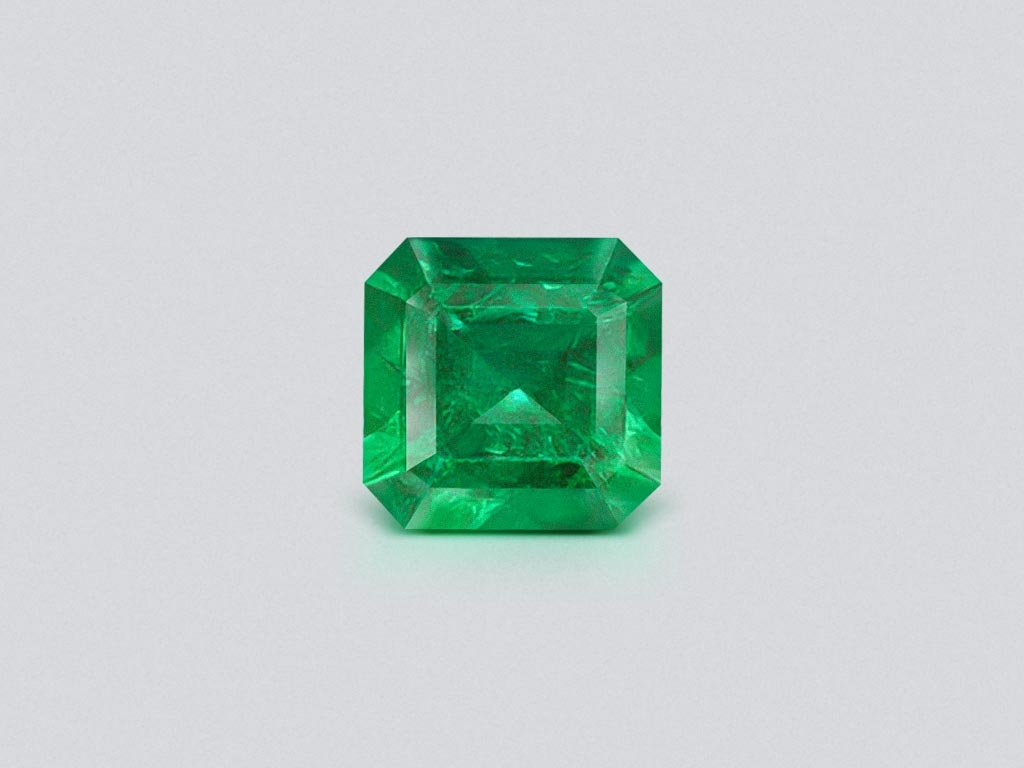 Colombian emerald 1.33 ct octagon cut, Muzo Green Image №1