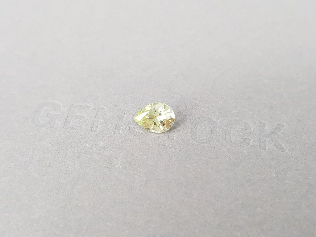 Yellow chrysoberyl pear cut 1.17 carats Image №4