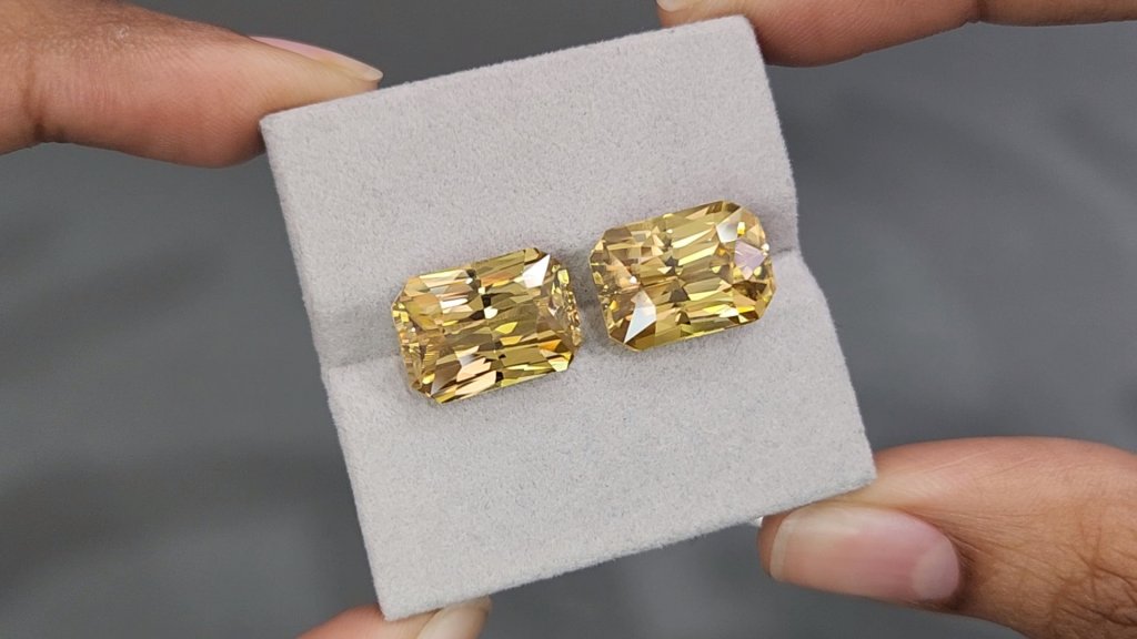 Large pair of radiant-cut yellow zircons 26.86 carats, Cambodia Image №4